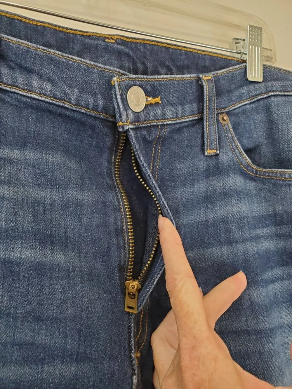 Ace Rivington 32 Bar Blues dark wash athletic taper jeans